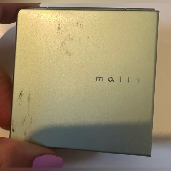 Mally Eyeshadow - Picture 2 of 3